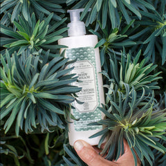 La Crema Corporal Rerum Natura Orgánica Certificada (12.84 Onza Fluida)